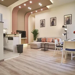 F4 Design Apartment- Apartment